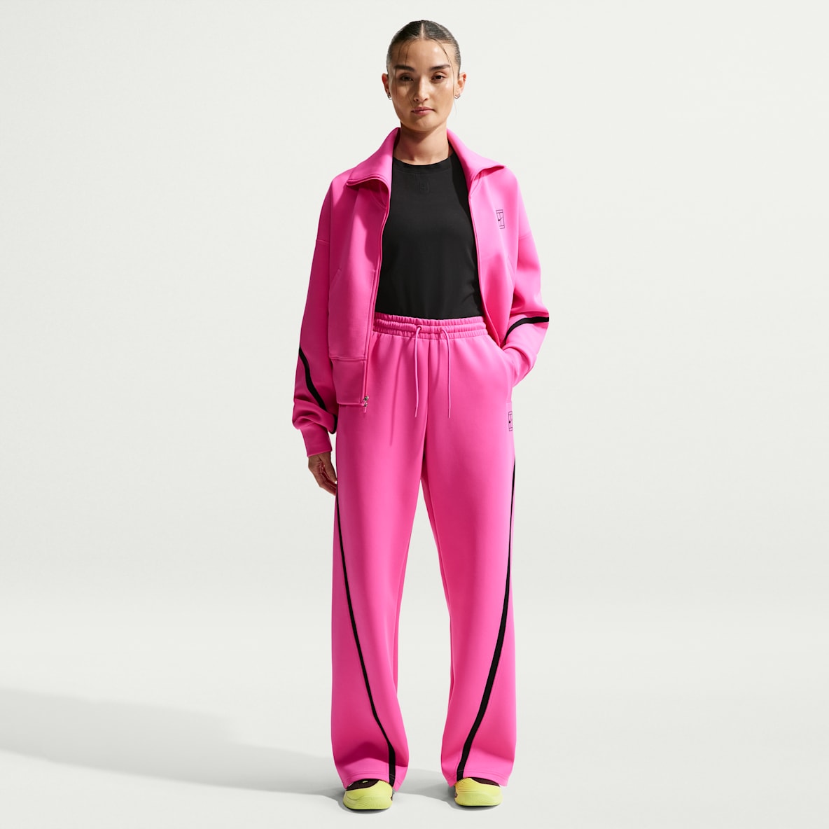 Tennis Apparel & Clothing. Nike.com